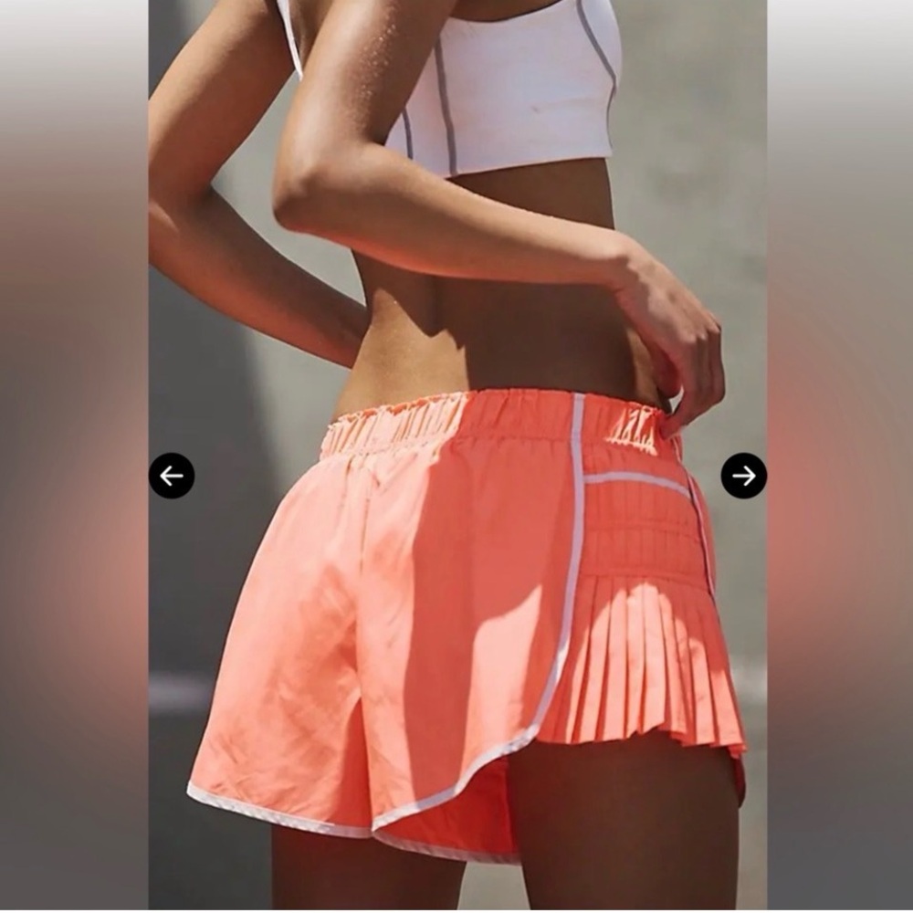 FP Movement Free People Easy Tiger Coral Women's Athletic Shorts Size Small NWOT